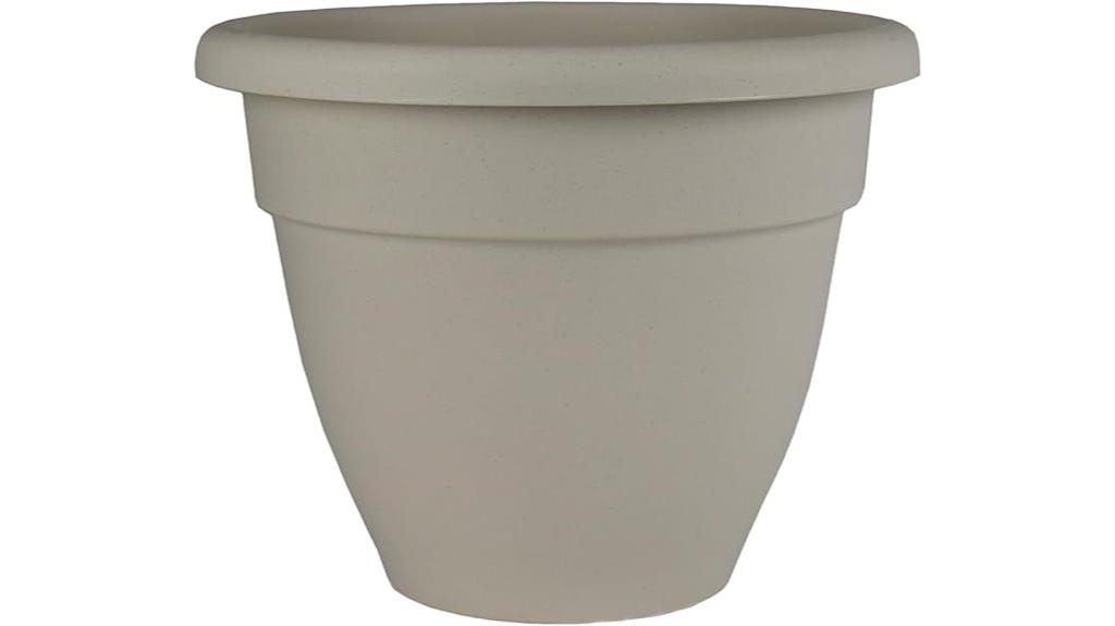 16 inch planter with drainage